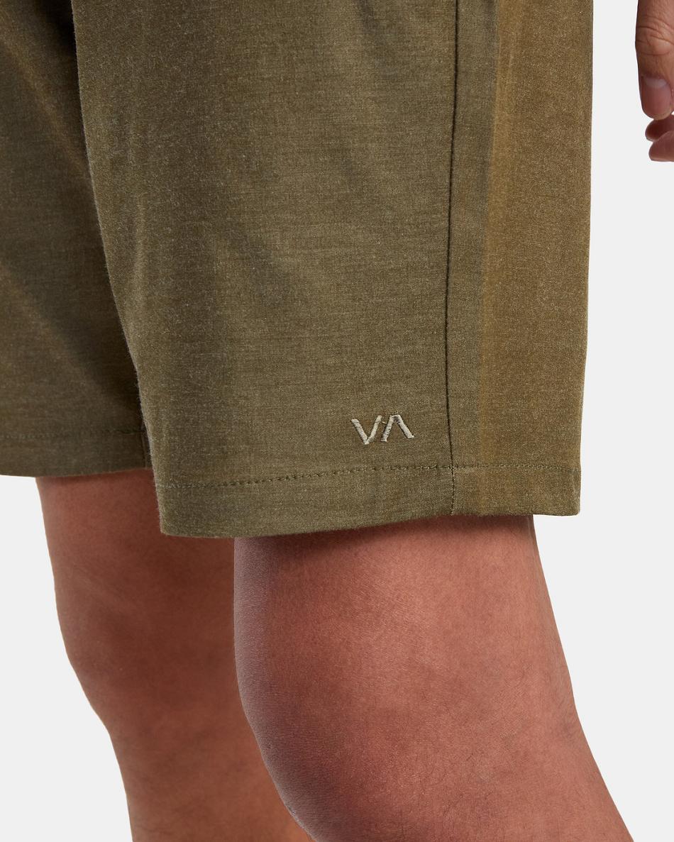 Olive Rvca Back In Hybrid 19 Men's Shorts | USJVR11899