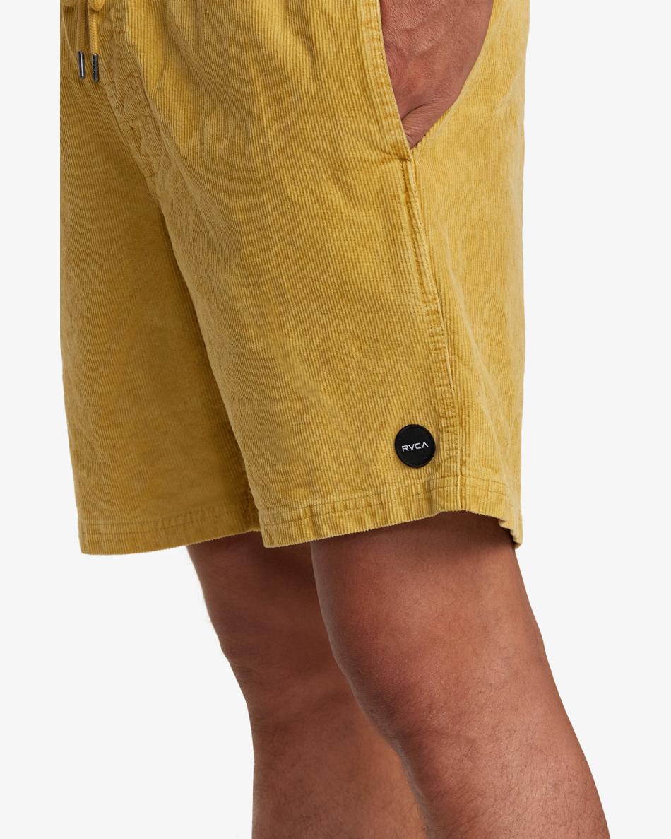 Southern Moss Rvca Escape Elastic Corduroy 17 Men's Shorts | GUSEC60060